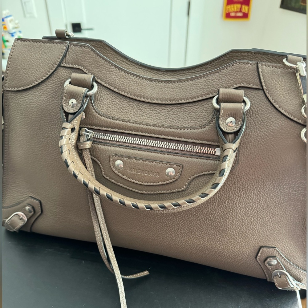 Balenciaga neo classic bag medium grey like new
